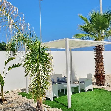 Villa Mediterranea Apartments - Seaview, Pool & Garden باري المظهر الخارجي الصورة