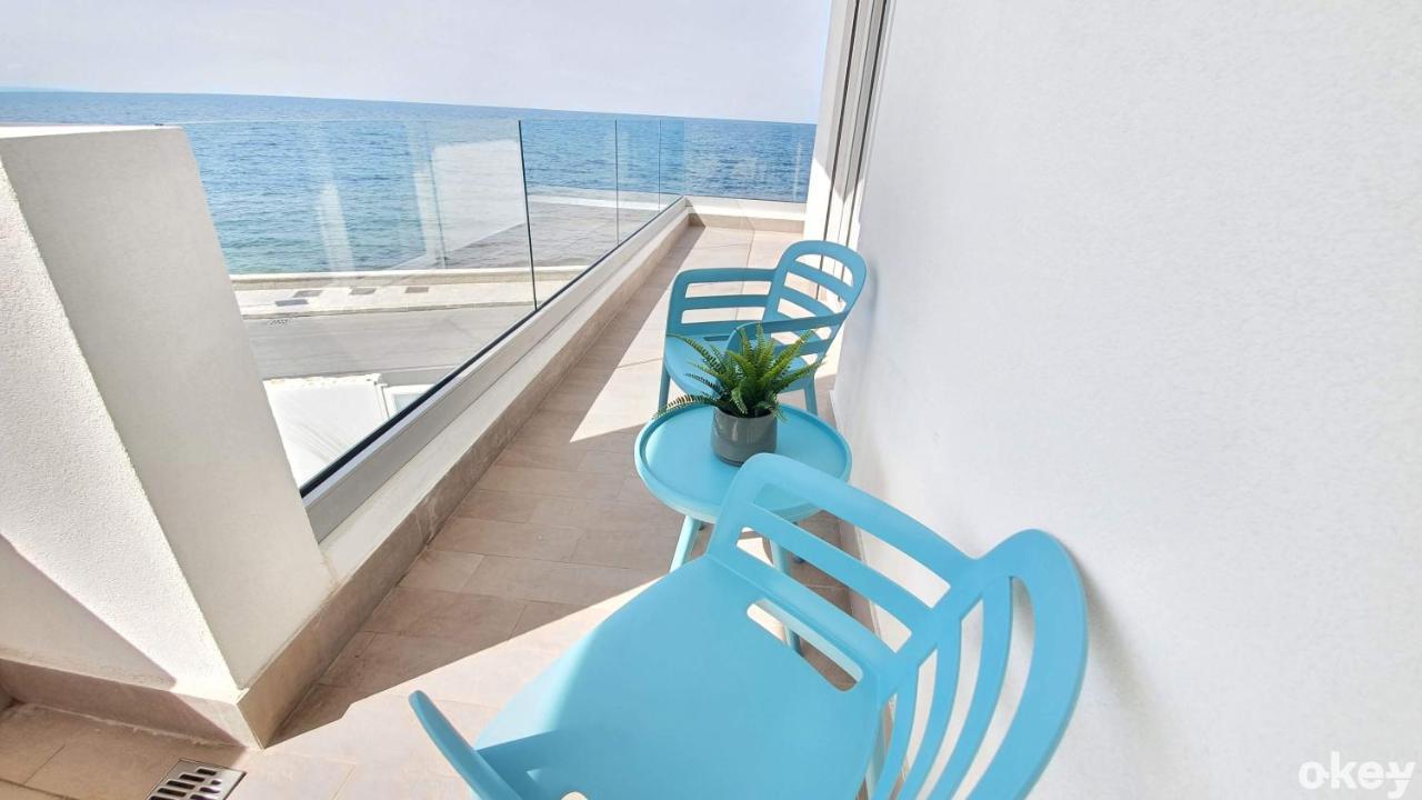 Villa Mediterranea Apartments - Seaview, Pool & Garden باري المظهر الخارجي الصورة