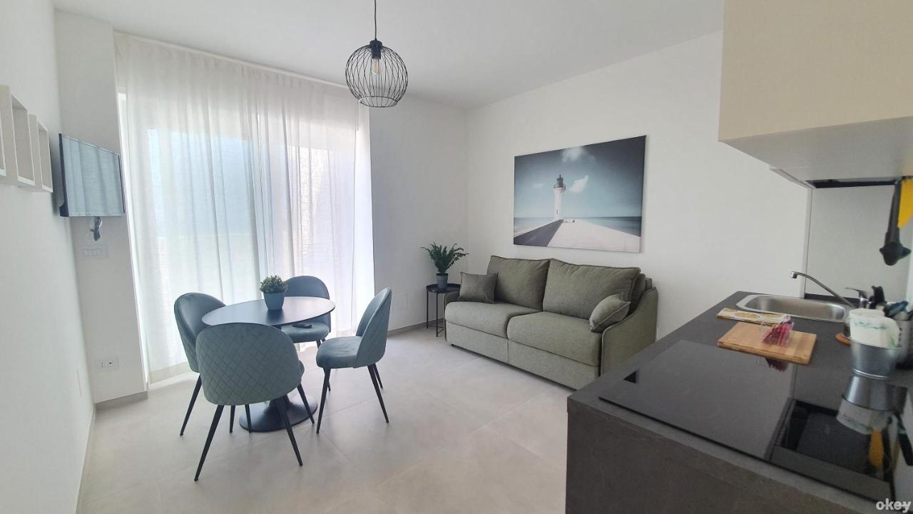 Villa Mediterranea Apartments - Seaview, Pool & Garden باري المظهر الخارجي الصورة