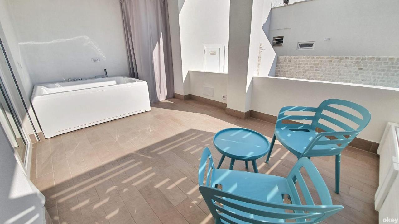 Villa Mediterranea Apartments - Seaview, Pool & Garden باري المظهر الخارجي الصورة