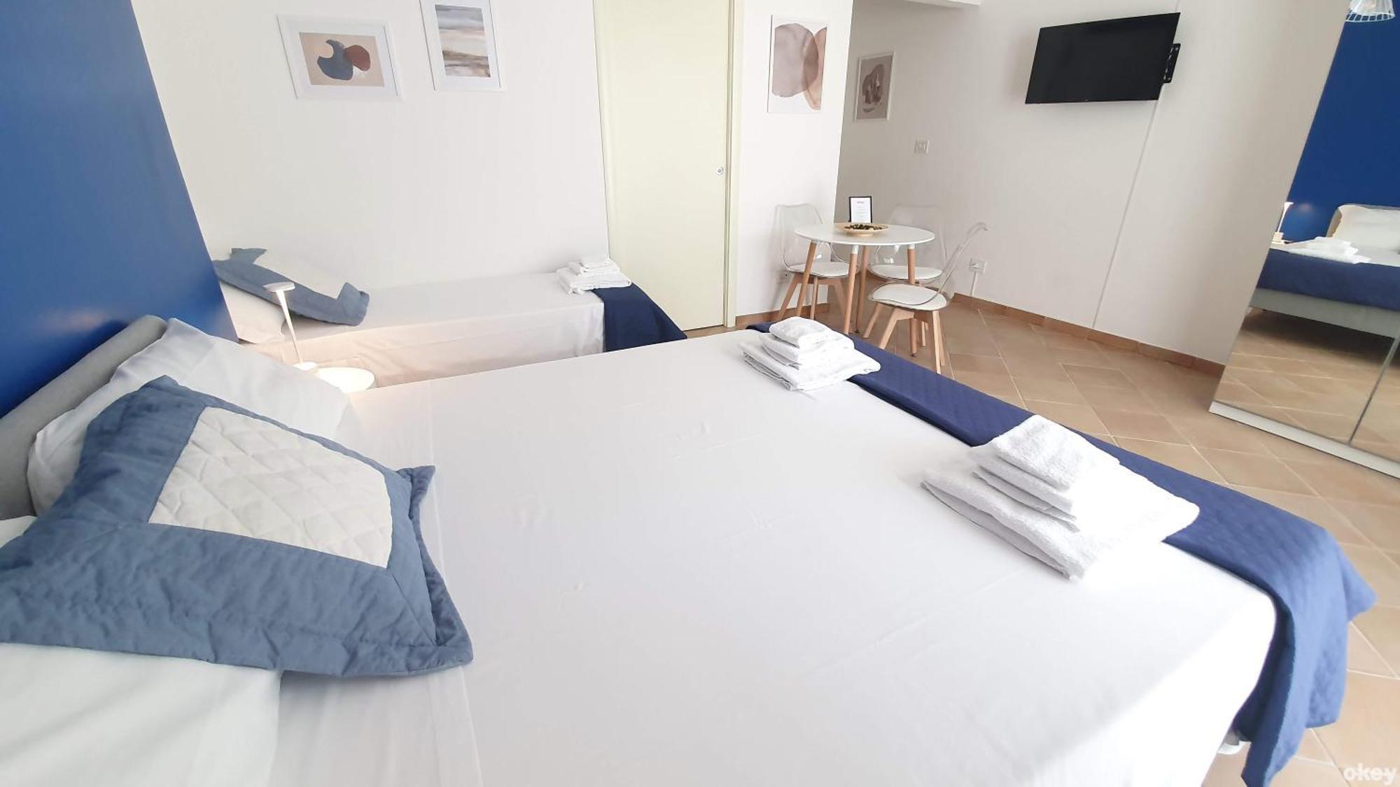 Villa Mediterranea Apartments - Seaview, Pool & Garden باري المظهر الخارجي الصورة