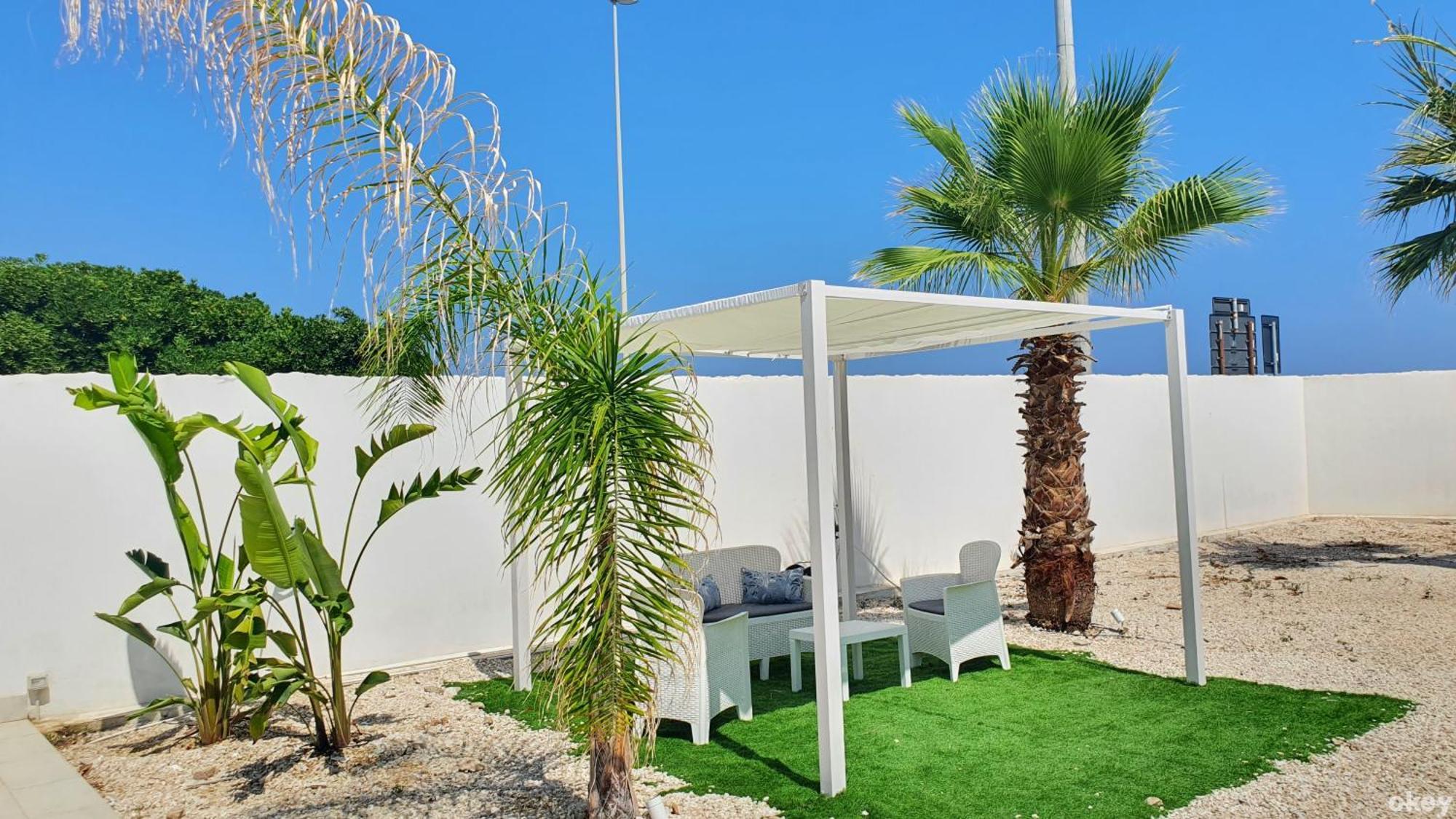 Villa Mediterranea Apartments - Seaview, Pool & Garden باري المظهر الخارجي الصورة