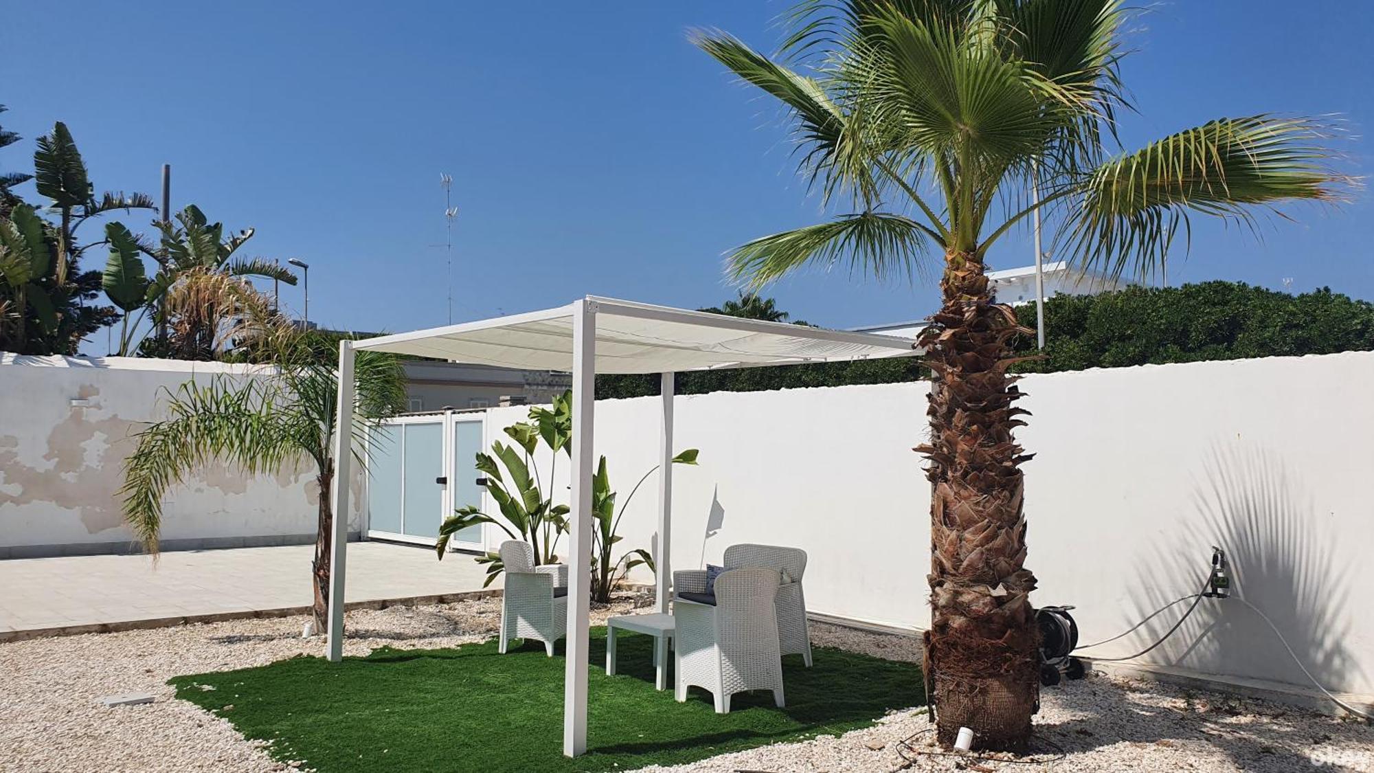 Villa Mediterranea Apartments - Seaview, Pool & Garden باري المظهر الخارجي الصورة